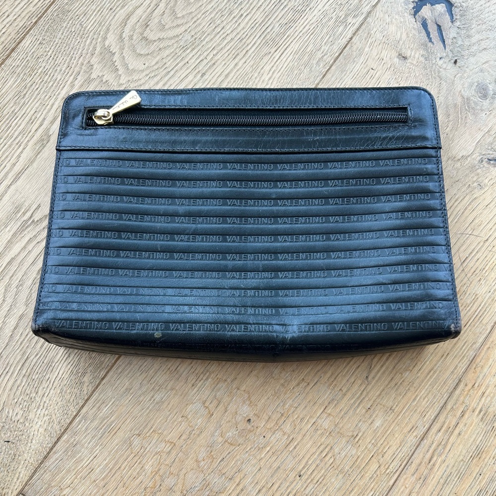 Valentino🖤Clutch
